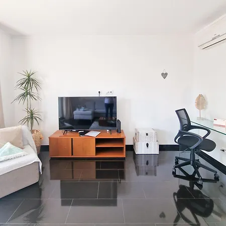 Rocha Tower Lovely * Портиман